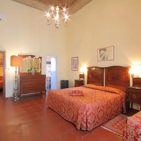 Liana Hotel