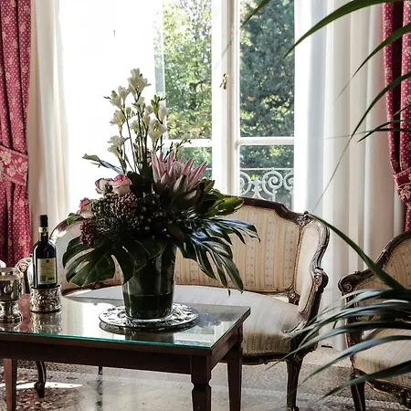 Liana Hotel Florencie